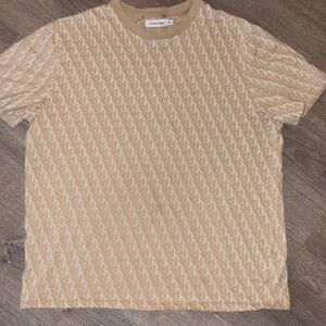 LARGE MENS CALVIN KLEIN T SHIRT